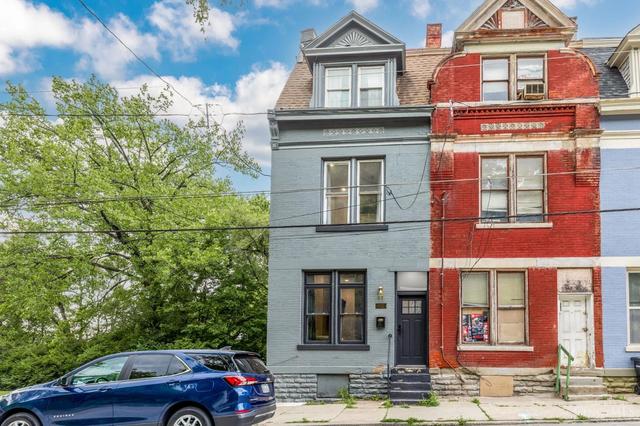 2237 Loth St, Cincinnati, OH 45219