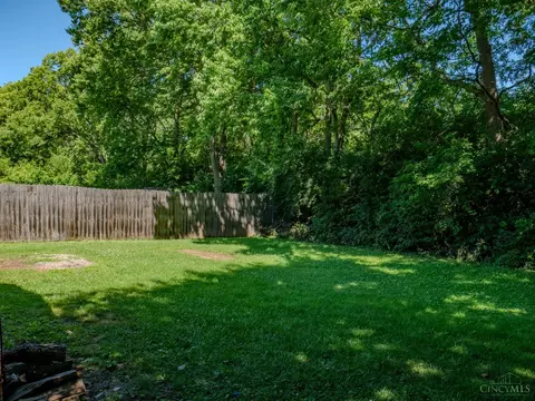 2432 Bracebridge Dr, Cincinnati, OH 45231 photo 23