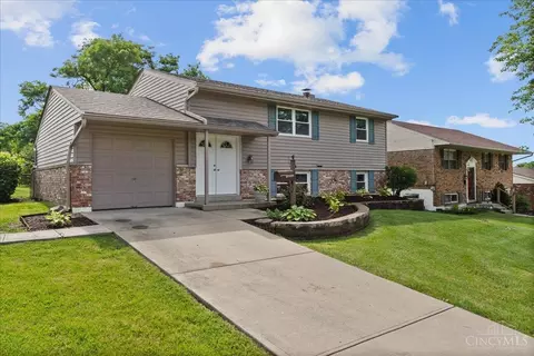 10298 Storm Dr, Colerain Twp, OH 45251