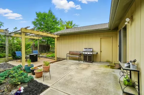 Exterior - 736 Evangeline Rd, Forest Park, OH 45240 photo 13 of 18