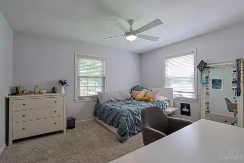 Bedroom - 6200 Margo Ln, Cincinnati, OH 45227 photo 3 of 9