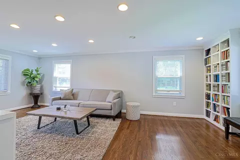 Living - 6200 Margo Ln, Cincinnati, OH 45227 photo 4 of 6