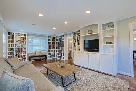 Living - 6200 Margo Ln, Cincinnati, OH 45227 photo 2 of 6
