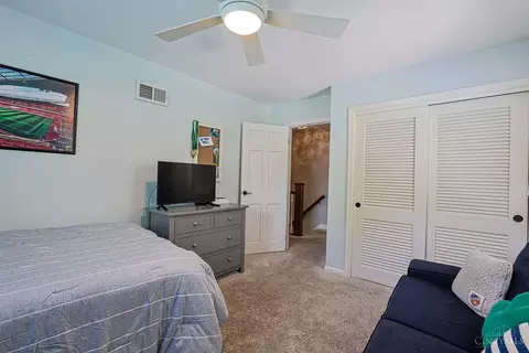 Bedroom - 6200 Margo Ln, Cincinnati, OH 45227 photo 6 of 9