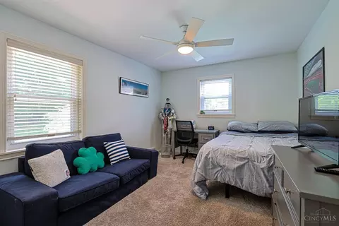 Bedroom - 6200 Margo Ln, Cincinnati, OH 45227 photo 5 of 9
