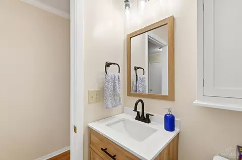 Bath - 2465 Trinity Dr, Middletown, OH 45044 photo 5 of 5