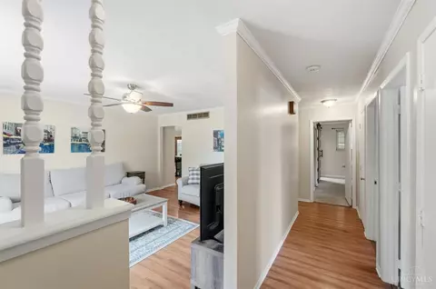 Entry Way - 2465 Trinity Dr, Middletown, OH 45044 photo 2 of 2