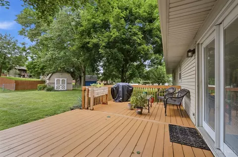 Exterior - 2465 Trinity Dr, Middletown, OH 45044 photo 5 of 8