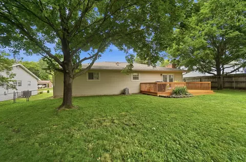 Exterior - 2465 Trinity Dr, Middletown, OH 45044 photo 2 of 8