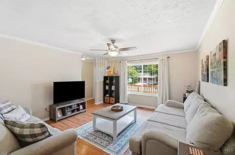 Living - 2465 Trinity Dr, Middletown, OH 45044 photo 3 of 3