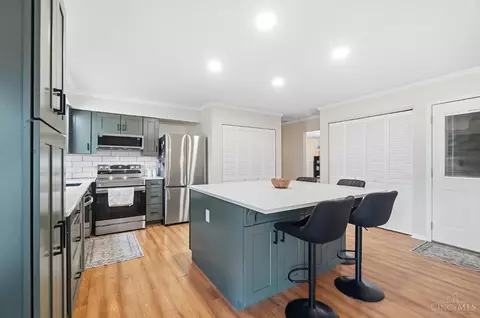 Kitchen - 2465 Trinity Dr, Middletown, OH 45044 photo 4 of 6