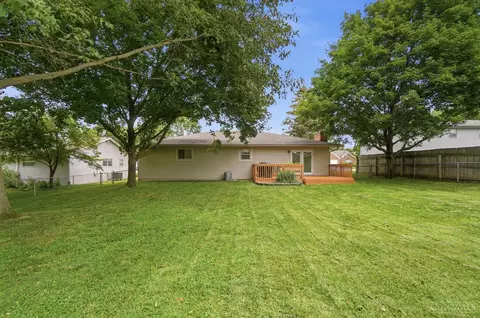 Exterior - 2465 Trinity Dr, Middletown, OH 45044 photo 6 of 8