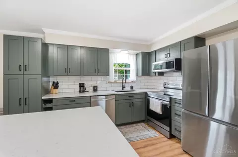 Kitchen - 2465 Trinity Dr, Middletown, OH 45044 photo 1 of 6