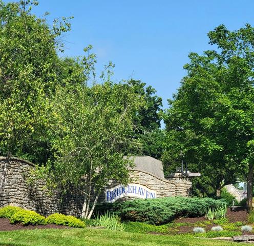 5892 Stonebridge Cir, Milford, OH 45150