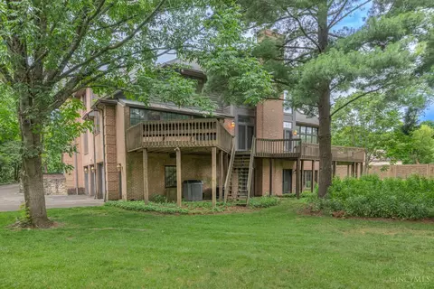 Exterior - 514 Shambord Cir, Kettering, OH 45429 photo 10 of 22