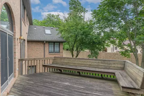 Exterior - 514 Shambord Cir, Kettering, OH 45429 photo 6 of 22