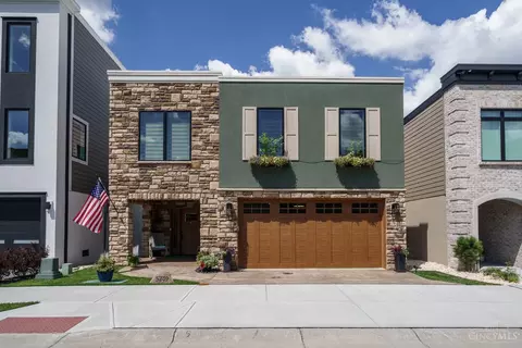 5749 Sanctuary Pl, Cincinnati, OH 45230