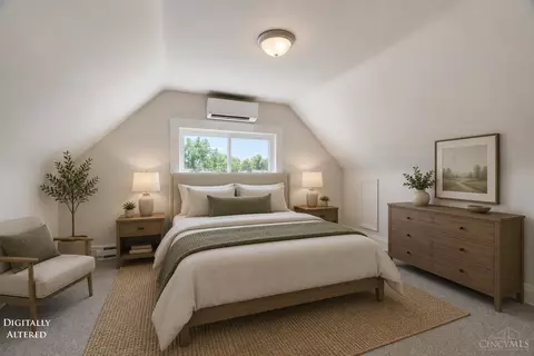Bedroom - 3623 Wabash Ave, Cincinnati, OH 45207 photo 7 of 9