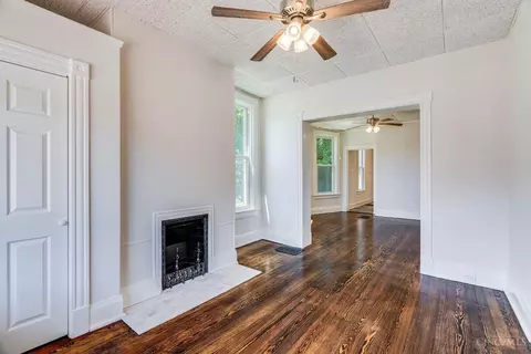 Living - 3623 Wabash Ave, Cincinnati, OH 45207 photo 4 of 7