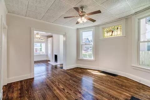 Living - 3623 Wabash Ave, Cincinnati, OH 45207 photo 6 of 7
