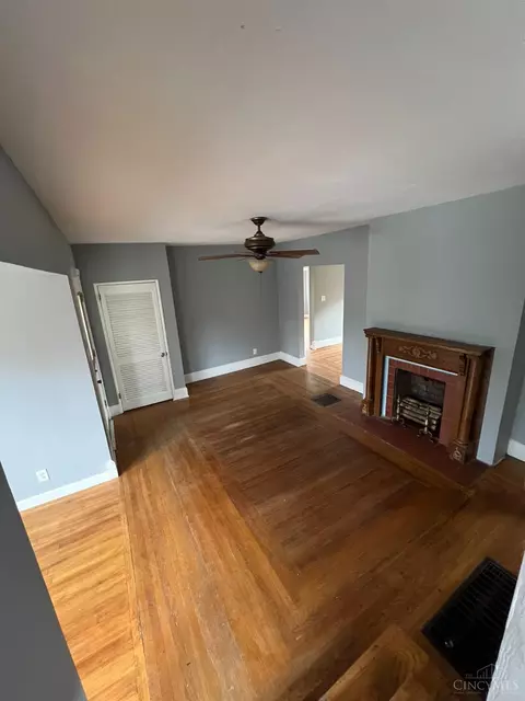 451 Lloyd Pl, Cincinnati, OH 45219 photo 14