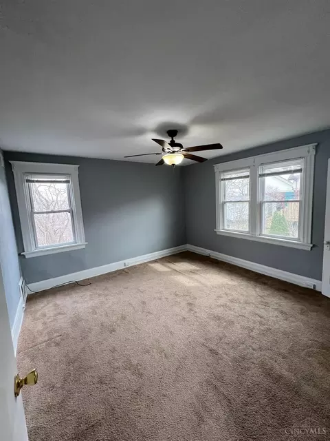 451 Lloyd Pl, Cincinnati, OH 45219 photo 16