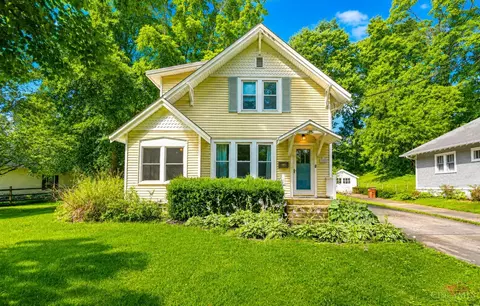 1525 Maple Ave, Cincinnati, OH 45215