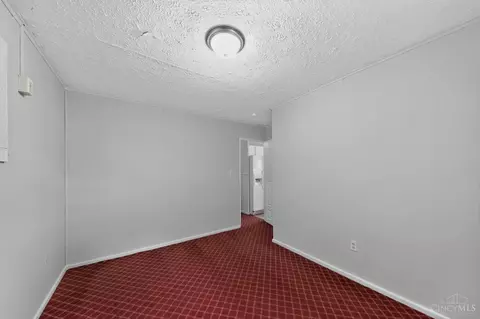 9670 Pippin Rd, Cincinnati, OH 45231 photo 23