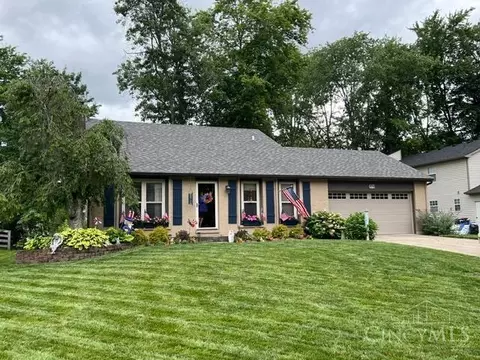 5821 Monassas Run Dr, Milford, OH 45150
