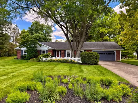 7600 Kings Run Rd, Washington Township, OH 45459