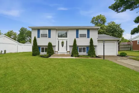 704 Mccormick Ln, Cincinnati, OH 45245