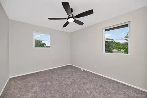 Bedroom - 932 Glasgow Dr, Forest Park, OH 45240 photo 7 of 9