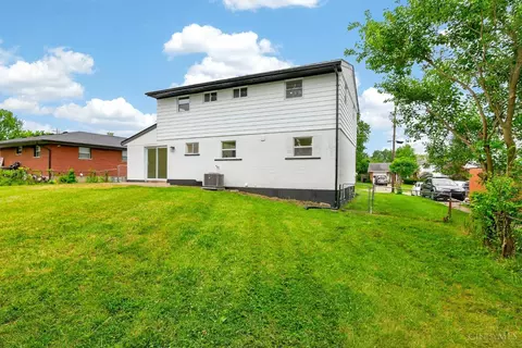 Exterior - 932 Glasgow Dr, Forest Park, OH 45240 photo 8 of 10
