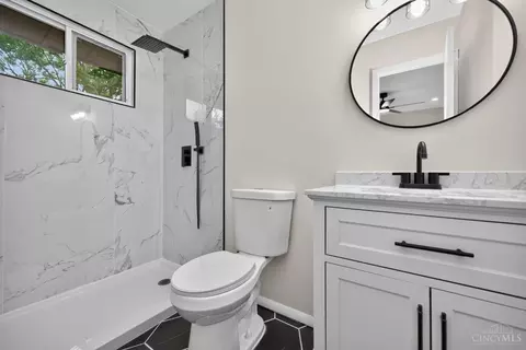 Bath - 932 Glasgow Dr, Forest Park, OH 45240 photo 2 of 5