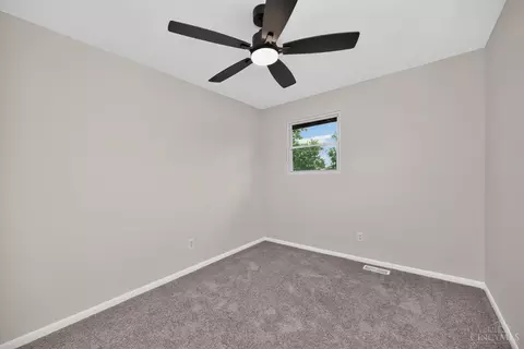 Bedroom - 932 Glasgow Dr, Forest Park, OH 45240 photo 4 of 9