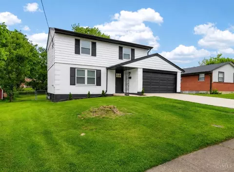 932 Glasgow Dr, Forest Park, OH 45240