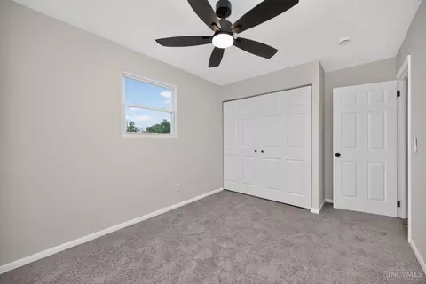 Bedroom - 932 Glasgow Dr, Forest Park, OH 45240 photo 6 of 9