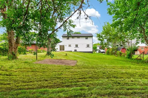 Exterior - 932 Glasgow Dr, Forest Park, OH 45240 photo 6 of 10
