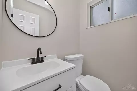 Bath - 932 Glasgow Dr, Forest Park, OH 45240 photo 1 of 5