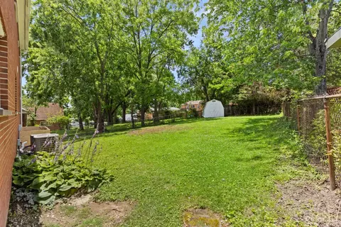 Exterior - 4947 Charlemar Dr, Cincinnati, OH 45227 photo 3 of 4