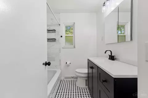 Bath - 4947 Charlemar Dr, Cincinnati, OH 45227 photo 1 of 3