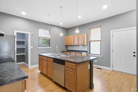 Kitchen - 3072 Sidney Ave, Cincinnati, OH 45225 photo 3 of 4