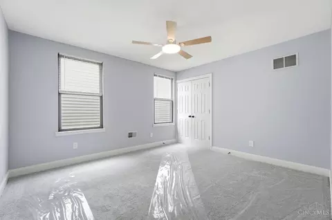 Bedroom - 3072 Sidney Ave, Cincinnati, OH 45225 photo 3 of 4