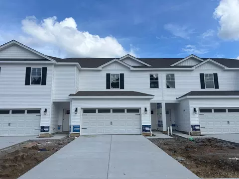 4048 Willow Grove Dr, Amelia, OH 45102