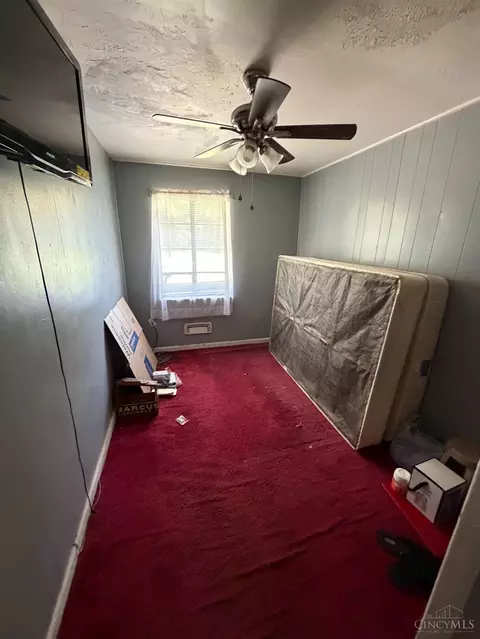 Bedroom - 9564 Wayne Ave, Lincoln Heights, OH 45215 photo 1 of 5