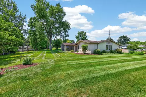 Exterior - 3078 Ebenezer Rd, Cincinnati, OH 45233 photo 13 of 14