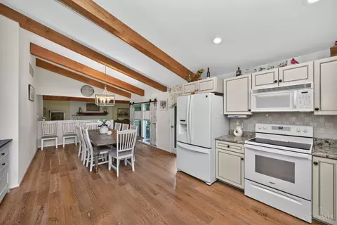 Kitchen - 3078 Ebenezer Rd, Cincinnati, OH 45233 photo 3 of 3