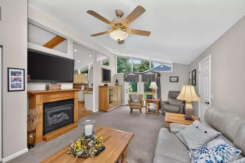 Living - 3078 Ebenezer Rd, Cincinnati, OH 45233 photo 5 of 5