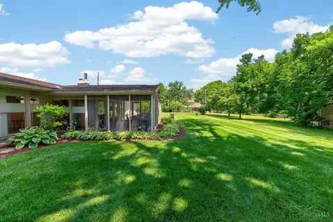Exterior - 3078 Ebenezer Rd, Cincinnati, OH 45233 photo 8 of 14
