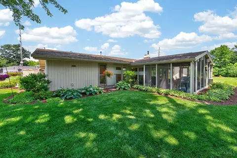 Exterior - 3078 Ebenezer Rd, Cincinnati, OH 45233 photo 11 of 14